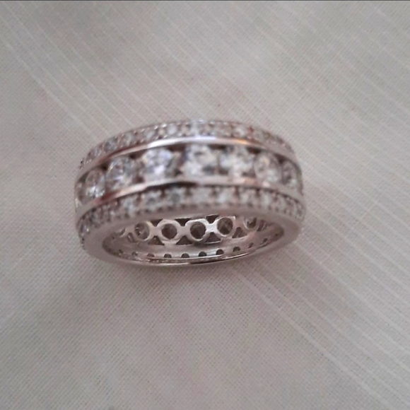 925 Sterling Clear Topaz Channel Ring - Picture 4 of 4